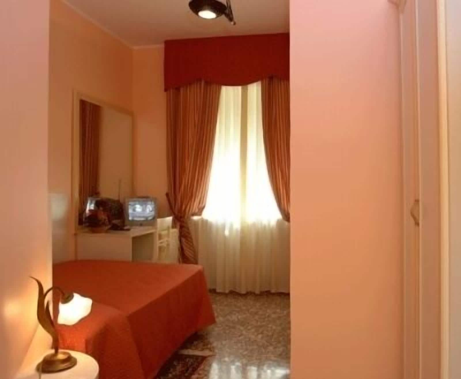 Hotel Vittoriano Turin Exterior photo