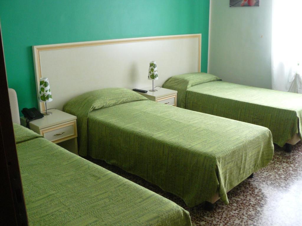 Hotel Vittoriano Turin Room photo